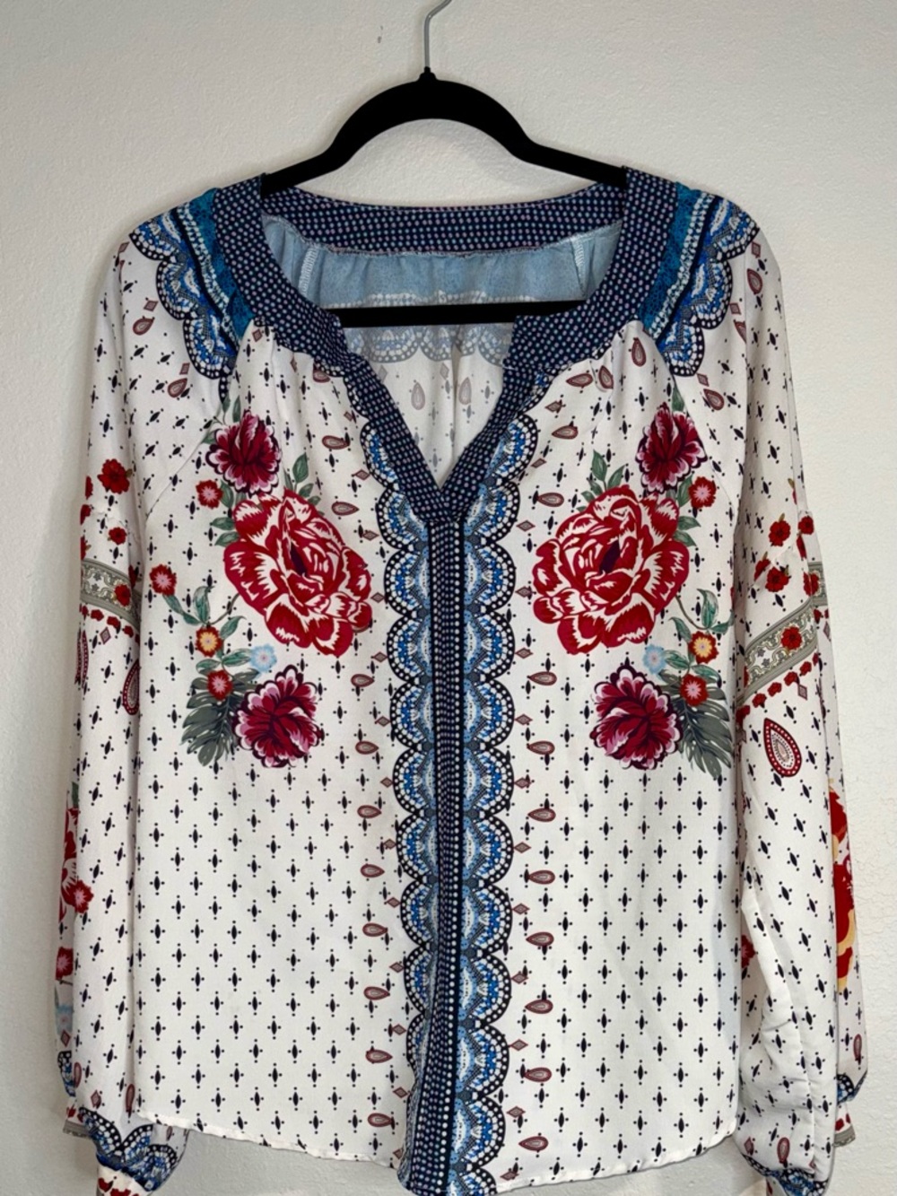Floral V-Neck Tunic Blouse in White with Red & Blue Trim